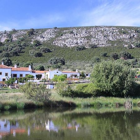 Torrejón el Rubio Palacio Viejo De Las Corchuelas מראה חיצוני תמונה
