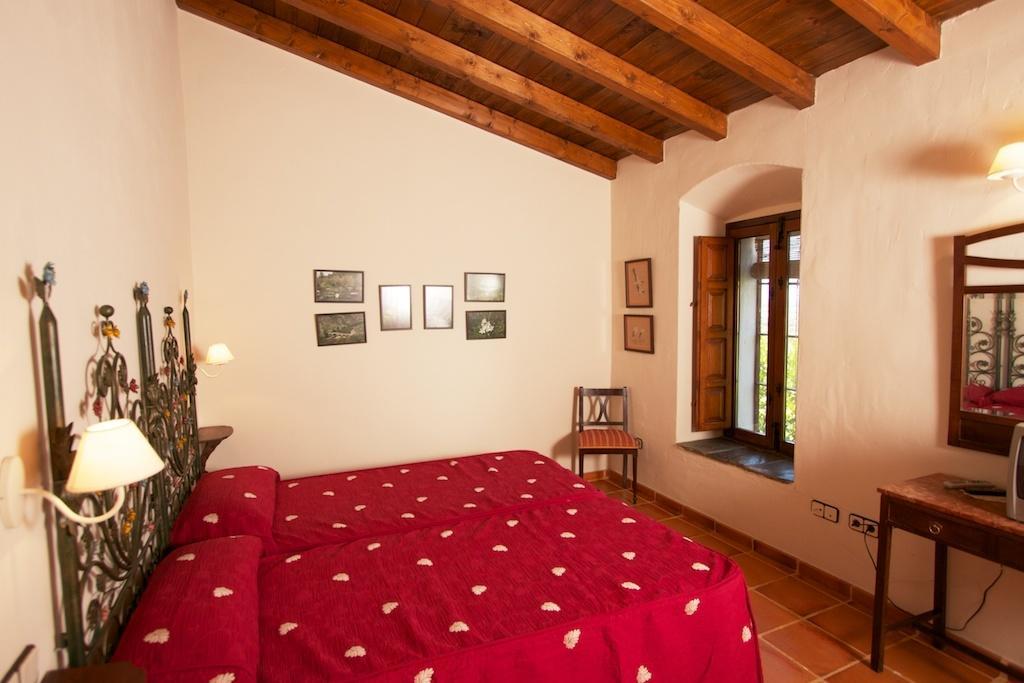 Torrejón el Rubio Palacio Viejo De Las Corchuelas חדר תמונה