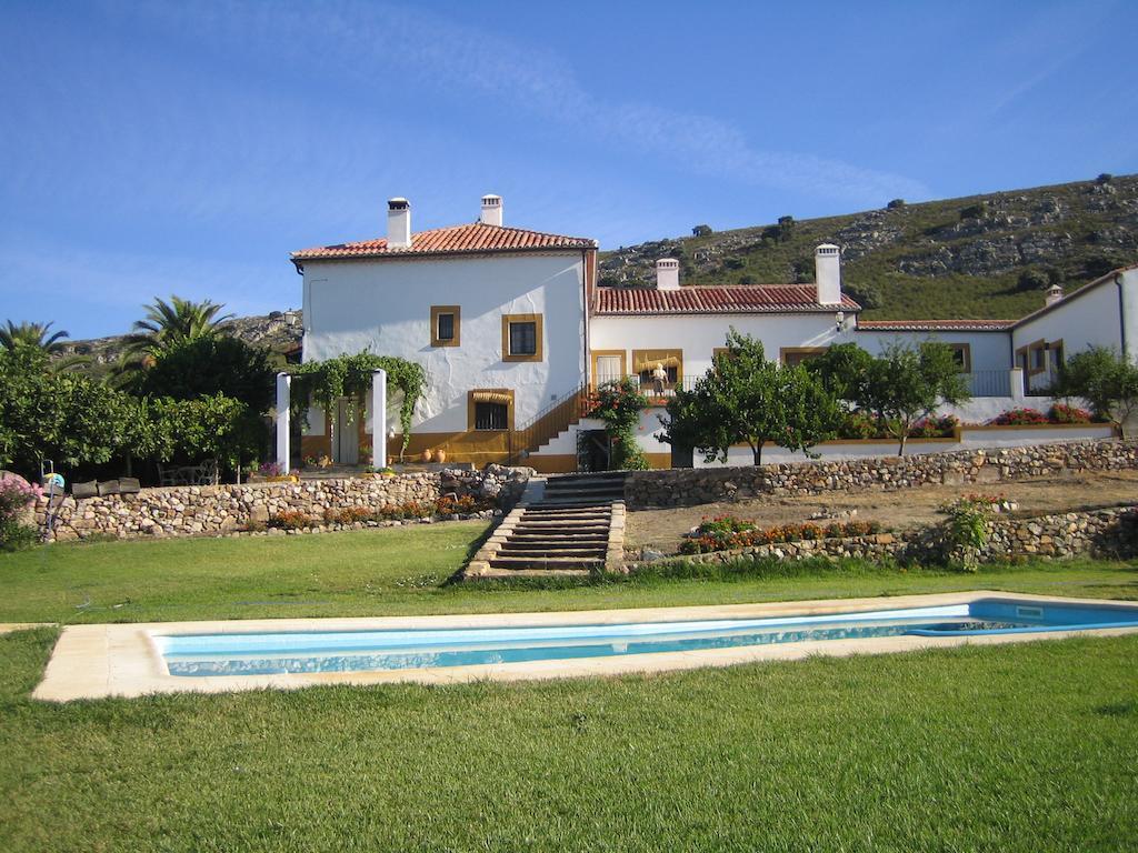 Torrejón el Rubio Palacio Viejo De Las Corchuelas חדר תמונה