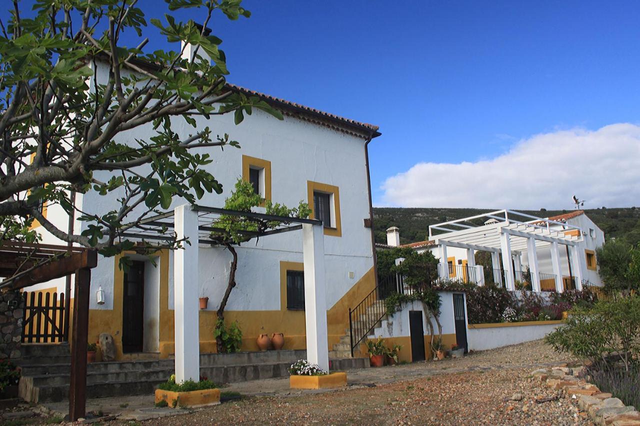 Torrejón el Rubio Palacio Viejo De Las Corchuelas מראה חיצוני תמונה